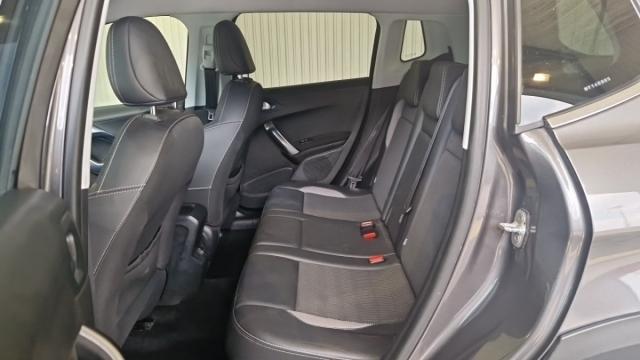 Peugeot 2008 image 6