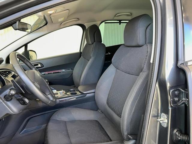 Peugeot 3008 image 2