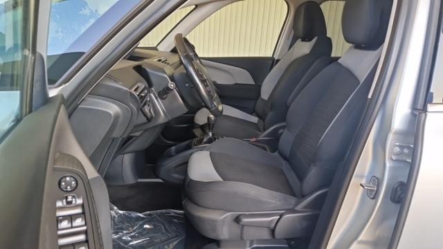 Citroen C4 Picasso image 9