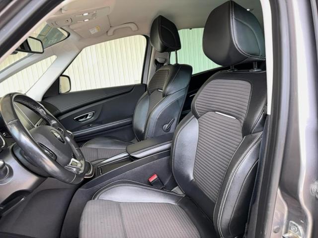 Renault Grand Scénic image 9