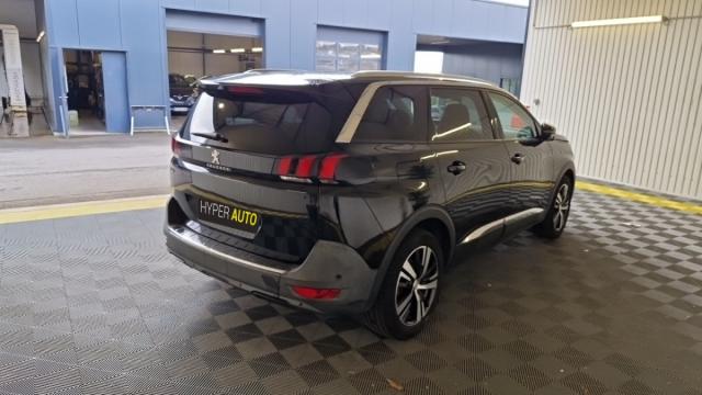 Peugeot 5008 image 6