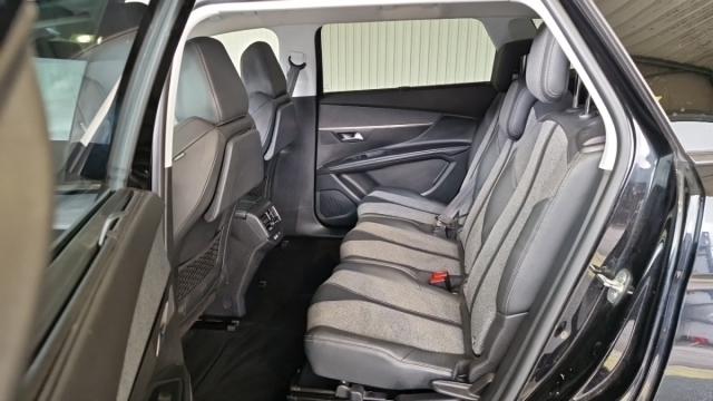 Peugeot 5008 image 4