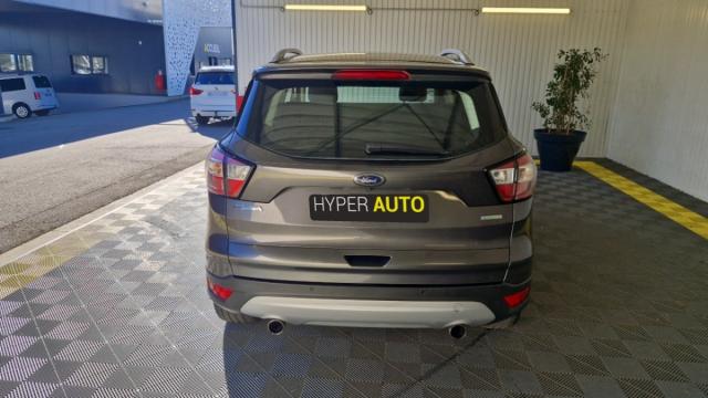 Ford Kuga image 5