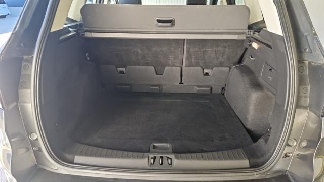 Ford Kuga image 2