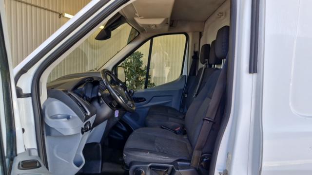 Ford Transit image 7