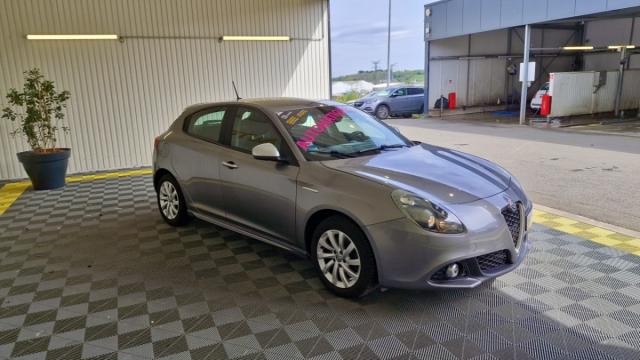 Alfa Romeo Giulietta image 2