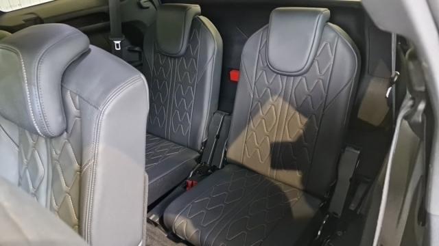 Peugeot 5008 image 8