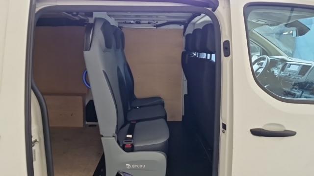 Citroen Jumpy image 9