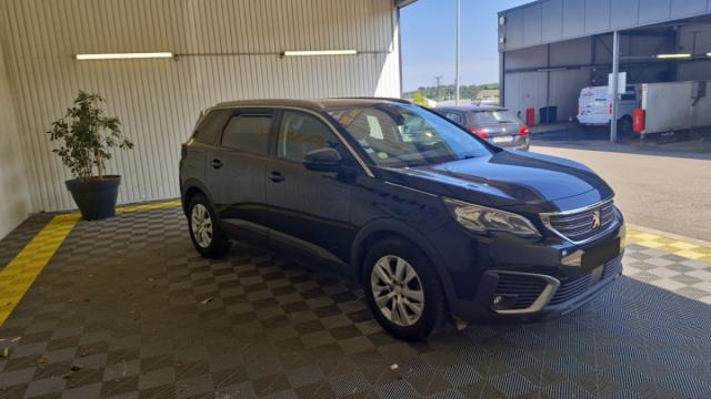 Peugeot 5008 image 7