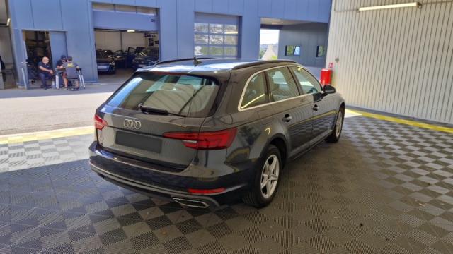Audi A4 Avant image 3