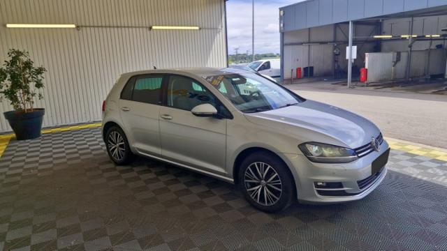 Volkswagen Golf image 6