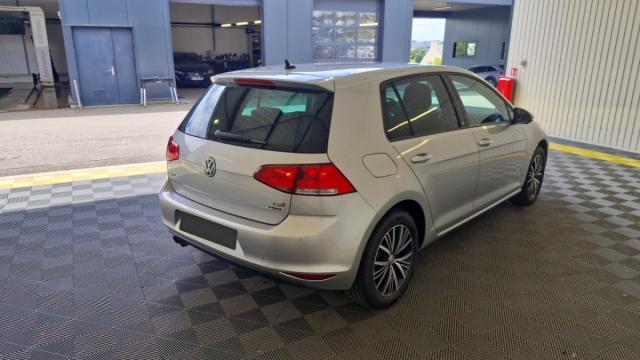 Volkswagen Golf image 4