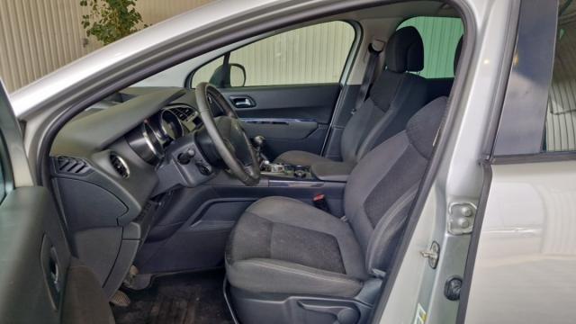 Peugeot 3008 image 3