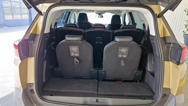 Peugeot 5008 image 3