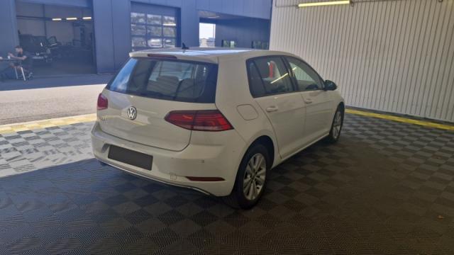 Volkswagen Golf image 2
