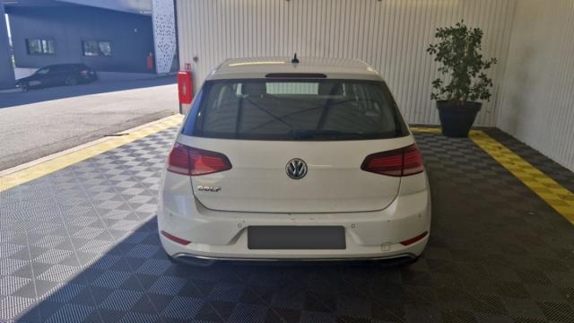 Volkswagen Golf image 6
