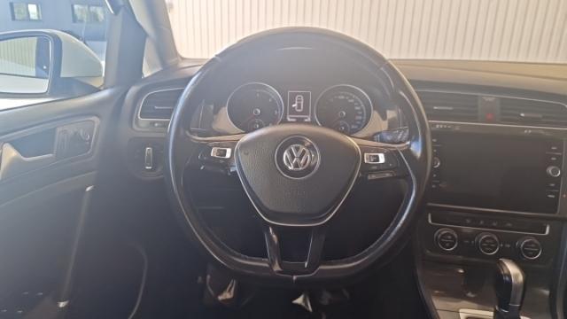Volkswagen Golf image 4