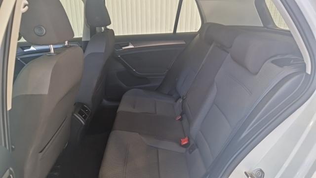 Volkswagen Golf image 3