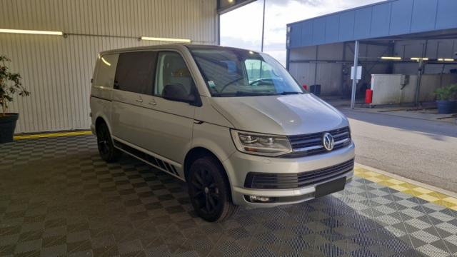 Volkswagen Transporter image 8