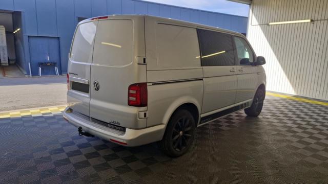 Volkswagen Transporter image 4