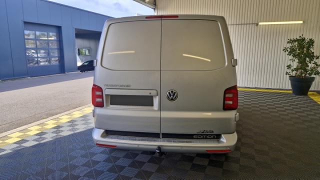 Volkswagen Transporter image 9