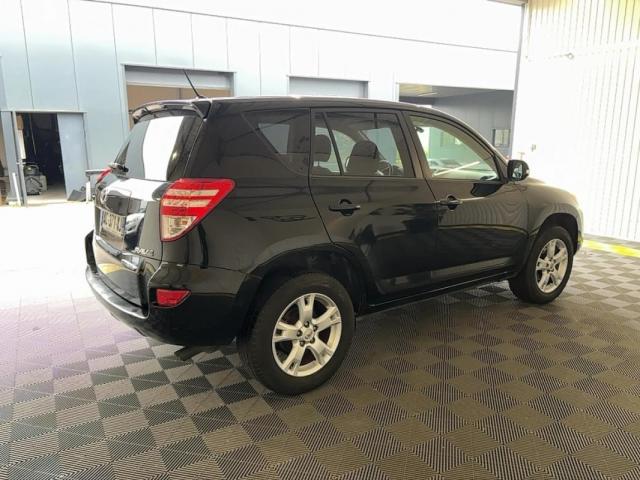 Toyota Rav4 image 3