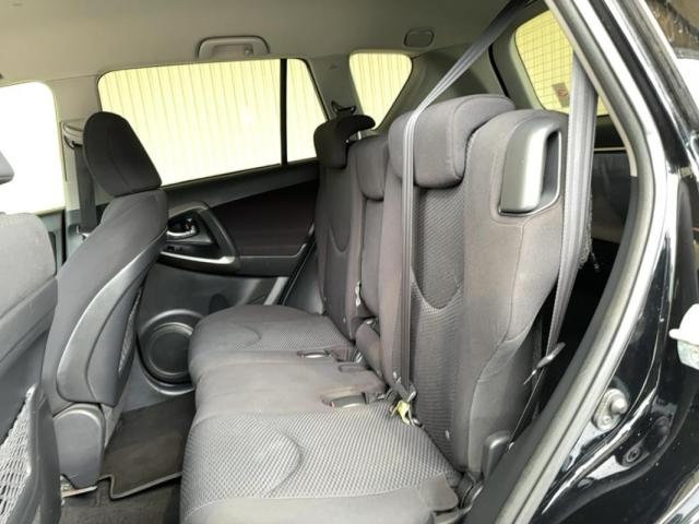 Toyota Rav4 image 4