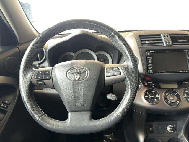 Toyota Rav4 image 6
