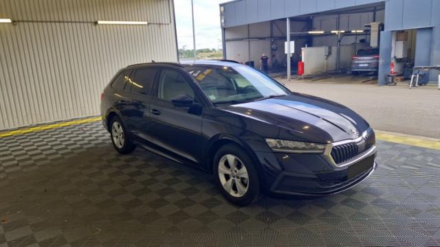 Skoda Octavia image 3