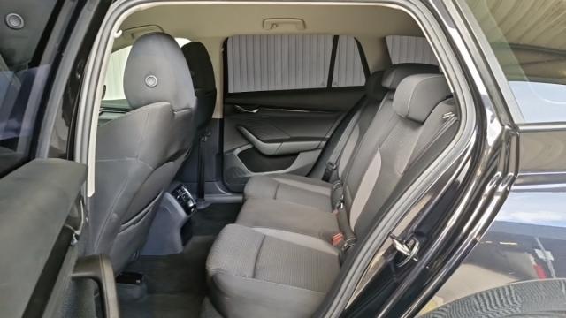 Skoda Octavia image 4