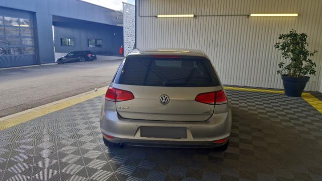 Volkswagen Golf image 5