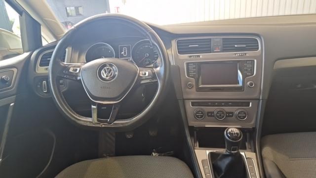Volkswagen Golf image 2