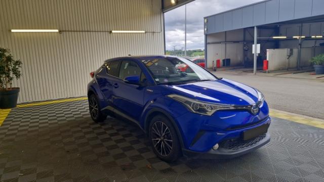 Toyota C-Hr image 6
