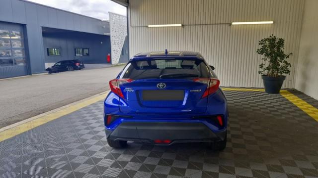Toyota C-Hr image 5