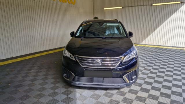 Peugeot 5008 image 2