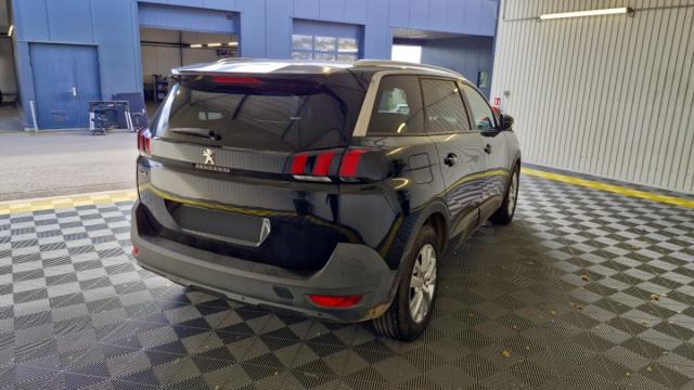 Peugeot 5008 image 6