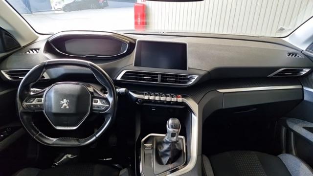 Peugeot 5008 image 8