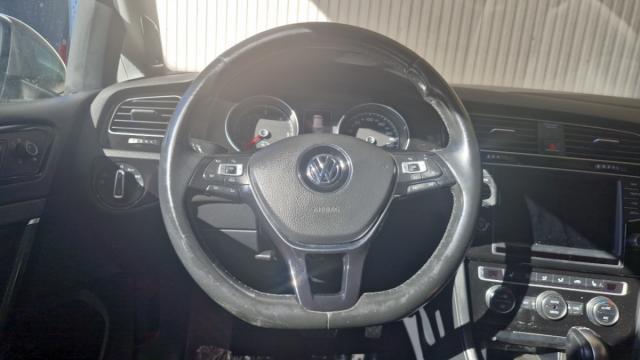 Volkswagen Golf image 6