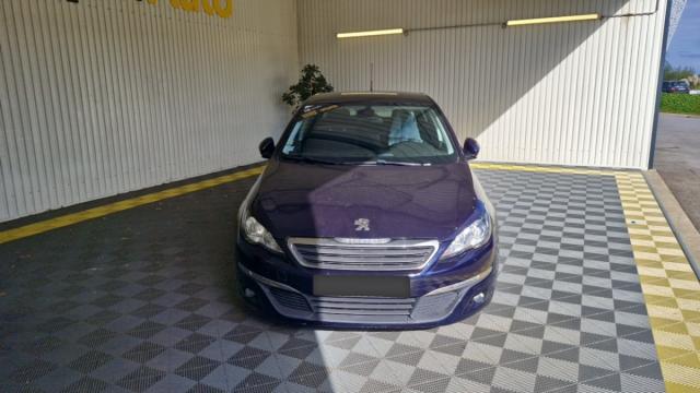 Peugeot 308 image 6