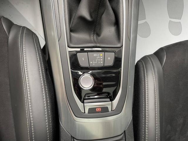 Peugeot 308 image 2