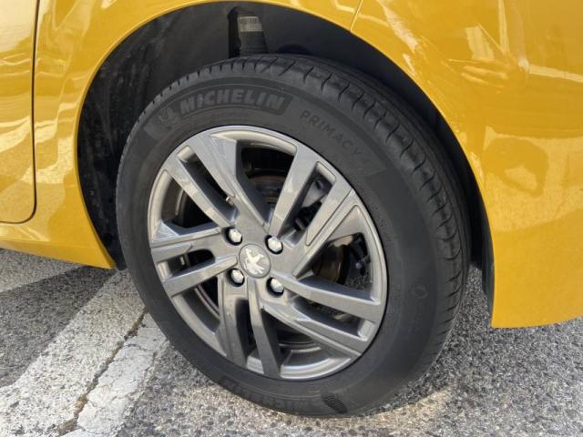 Peugeot 208 image 1