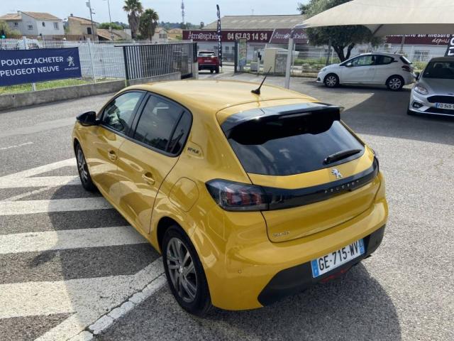 Peugeot 208 image 9