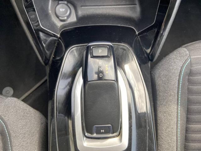 Peugeot 208 image 2