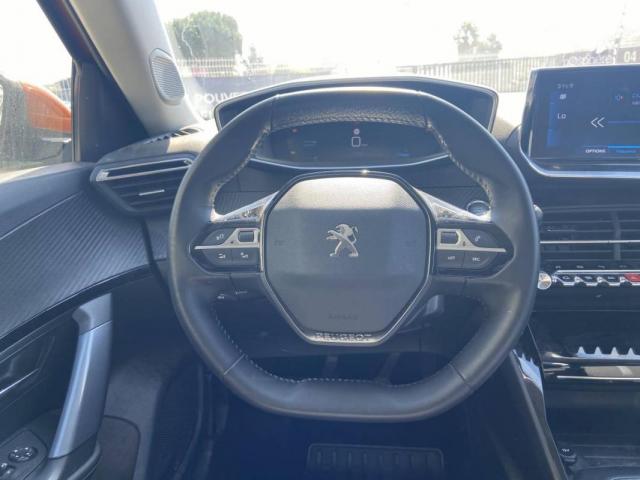 Peugeot 2008 image 8