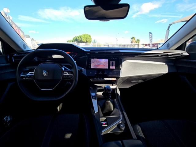 Peugeot 308 image 1
