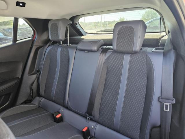 Peugeot 2008 image 8