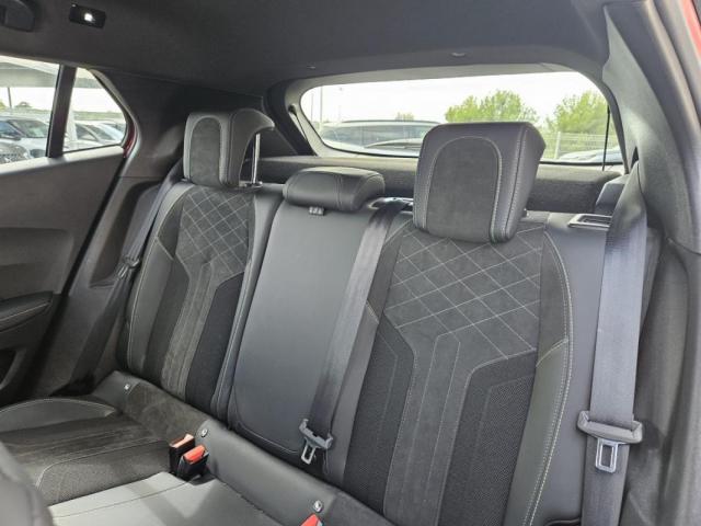 Peugeot 2008 image 9