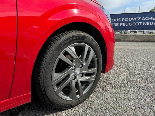Peugeot 208 image 1