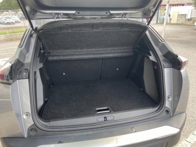 Peugeot 2008 image 3