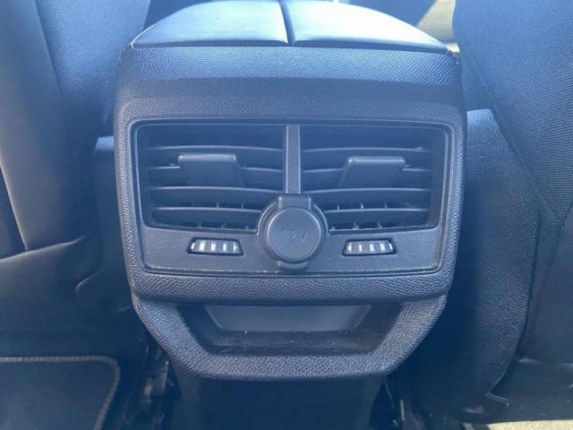 Peugeot 3008 image 1